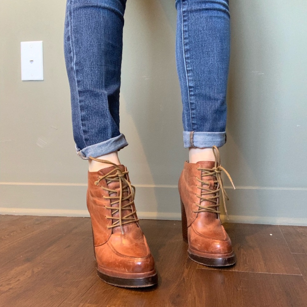 Laced Oxford Heels